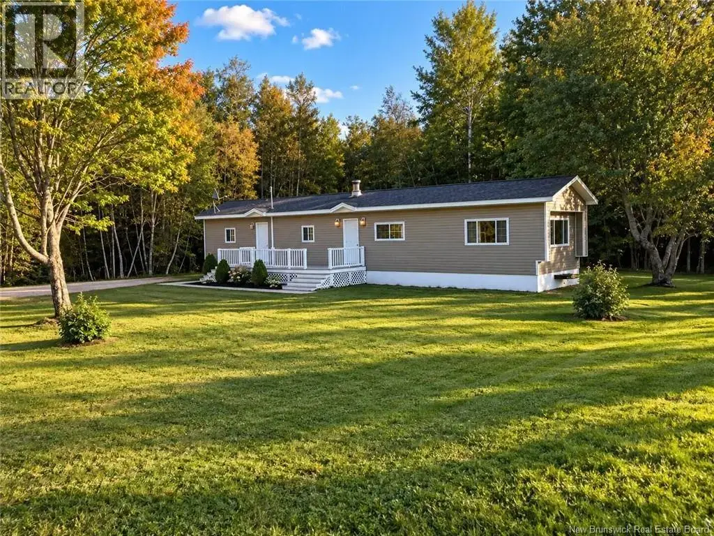 1330 Route 885 Route, Kinnear Settlement
