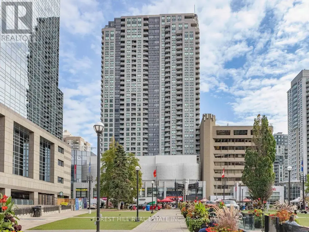 1206 - 8 Hillcrest Avenue, Toronto (Willowdale East)