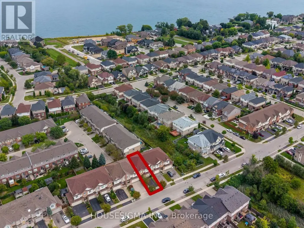 35 Palacebeach Trail, Hamilton (Lakeshore)