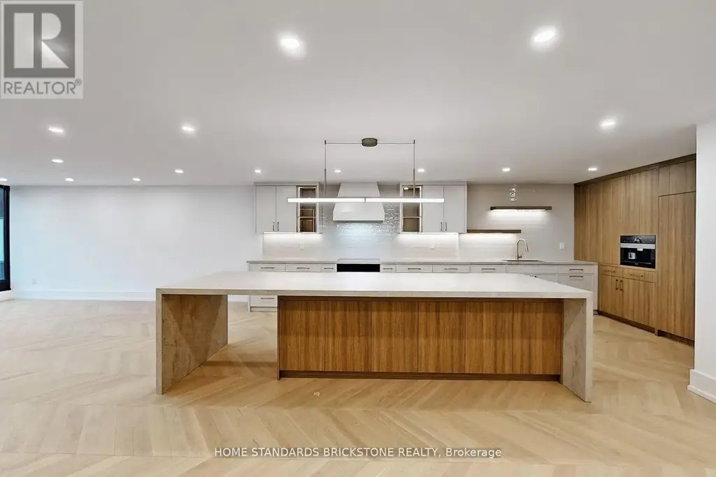 1009 - 110 Bloor Street W, Toronto (Annex)