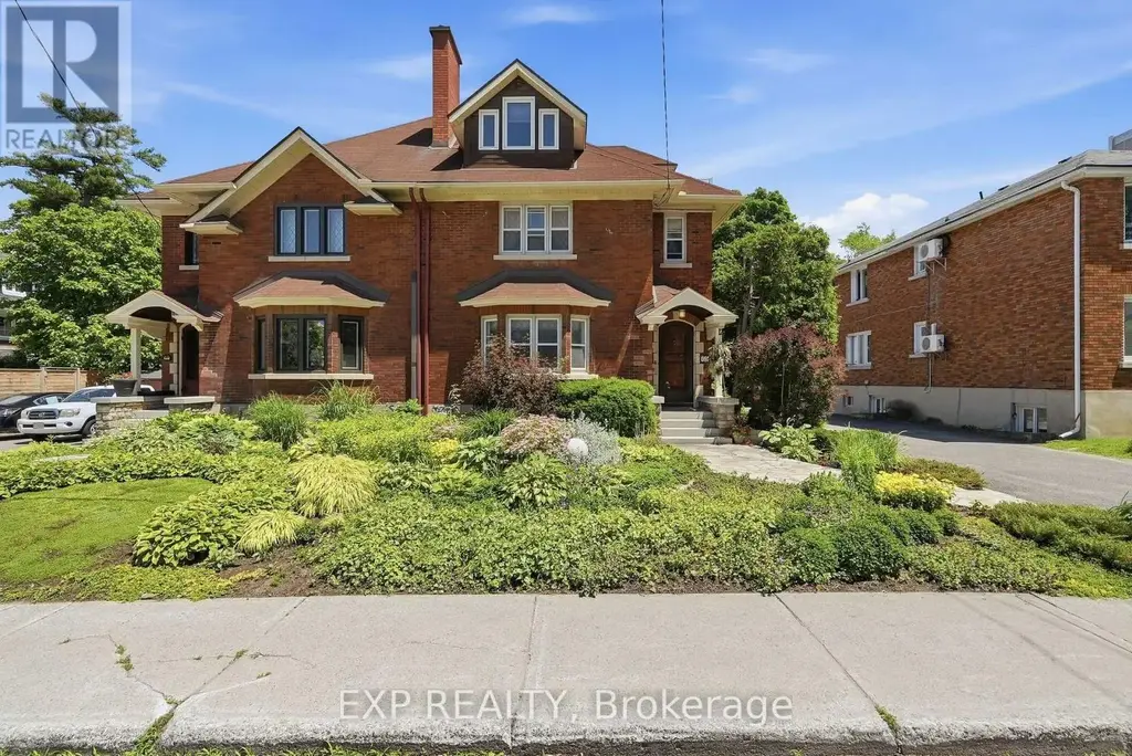 421 Hamilton Avenue S, Ottawa
