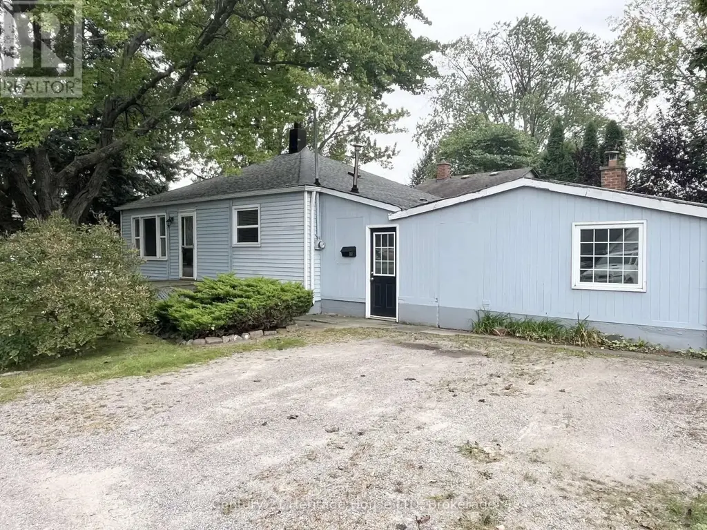 60 Watkins Street, St. Catharines (Port Weller)