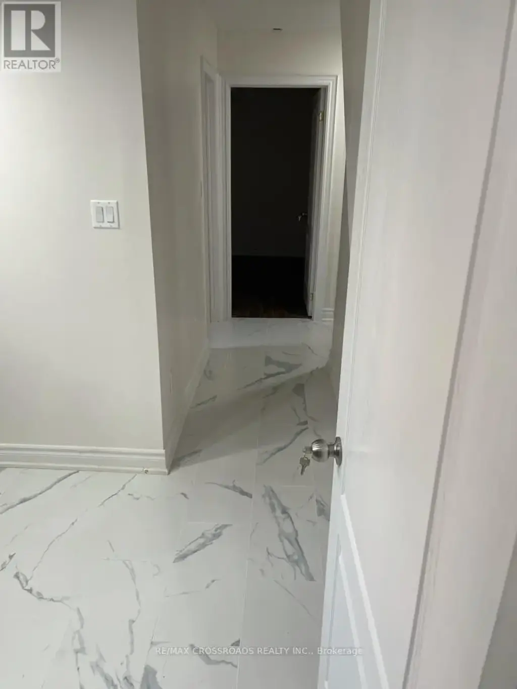 2 Pilkington Drive, Toronto (Clairlea-Birchmount)