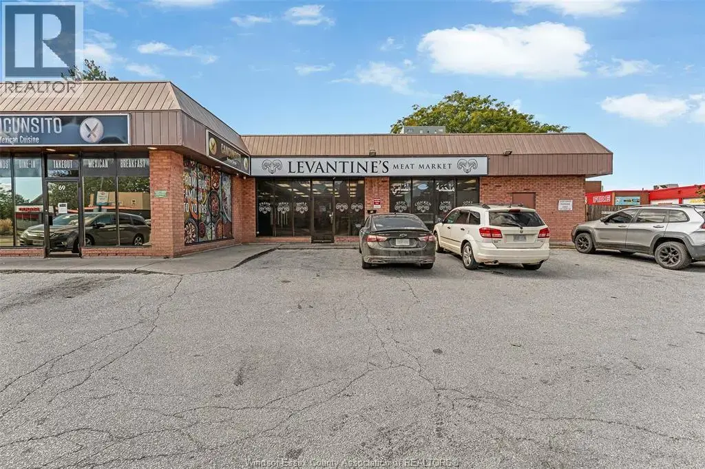 71 Erie Street North, Leamington
