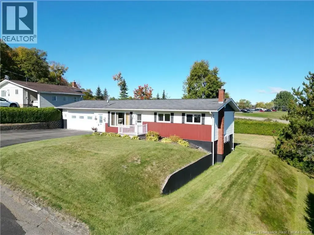612 Davis Street, Grand Falls