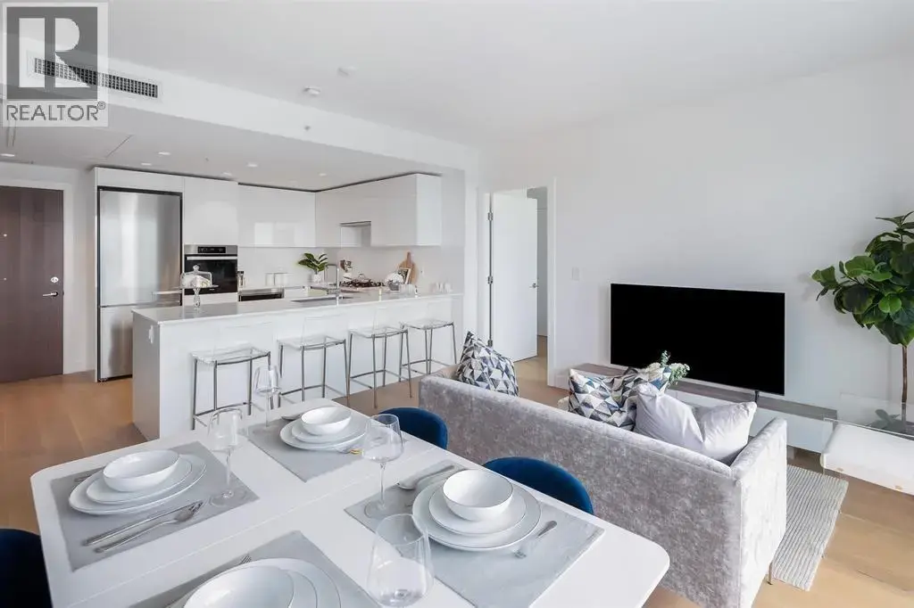 605 5788 Gilbert Road, Richmond