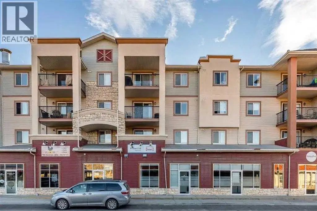 4, 505 Railway Street W, Cochrane