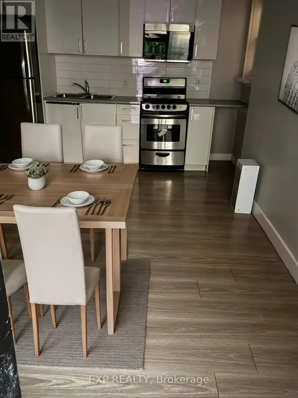#103 - 72 Victoria Avenue S, Hamilton (Stinson)