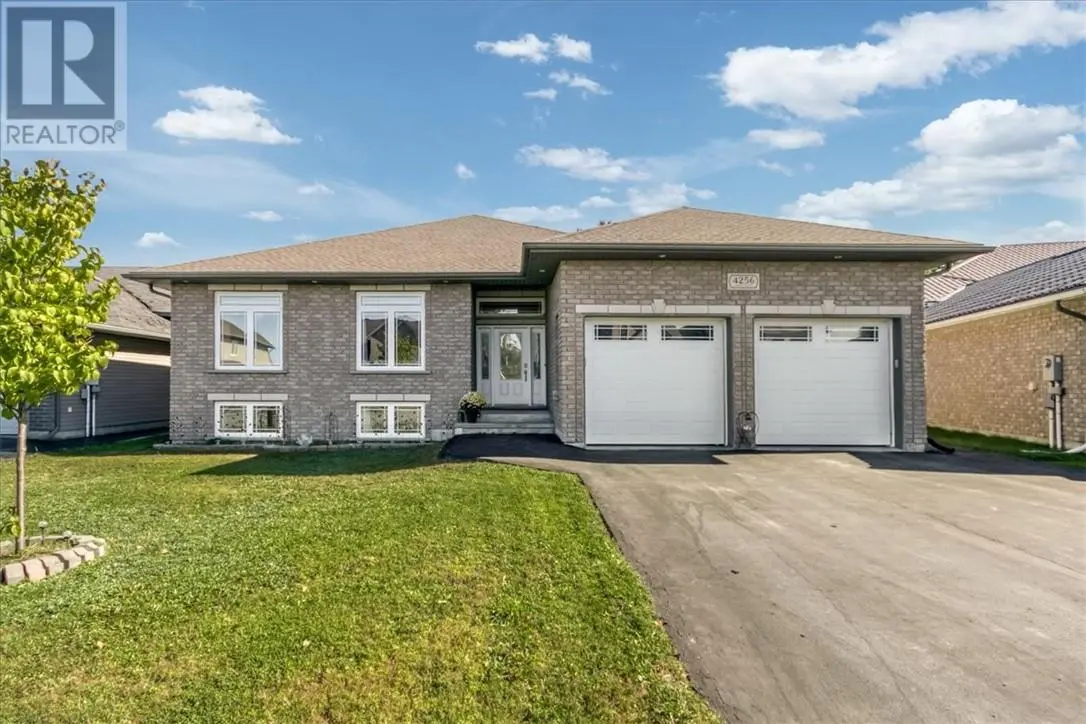 4256 Heritage Drive, Hanmer