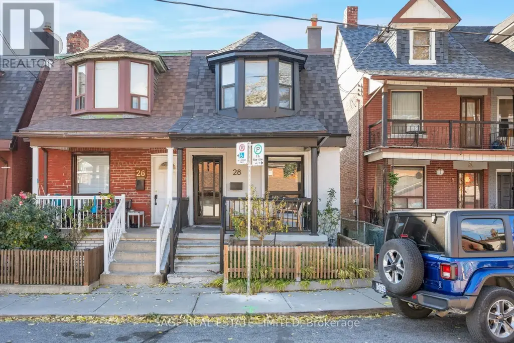 28 Macklem Avenue, Toronto (Little Portugal)