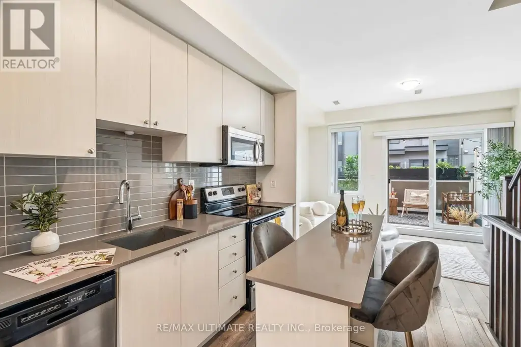 4 - 45 Thomas Mulholland Drive, Toronto (Downsview-Roding-CFB)