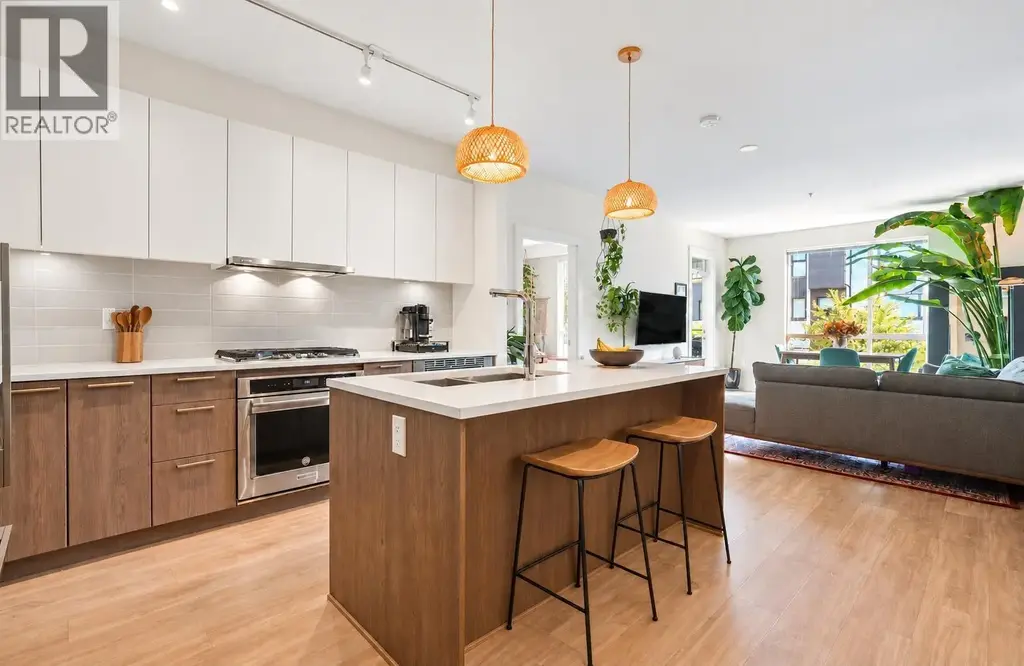 105 625 E 3rd Street, North Vancouver