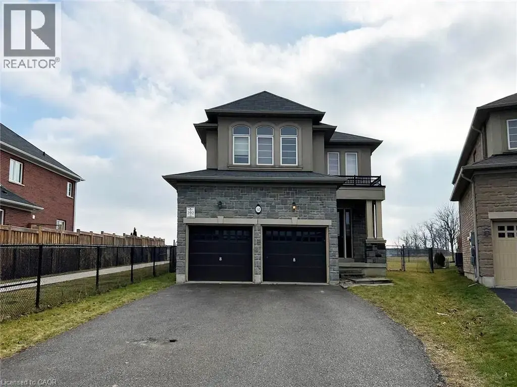 52 Whittington Drive, Ancaster