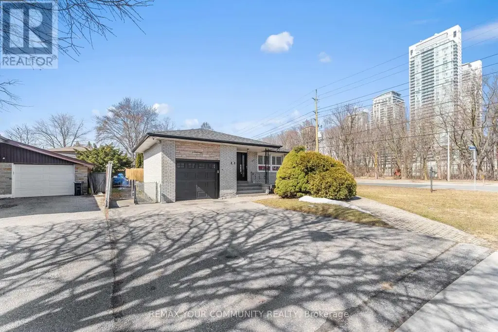 54 Saratoga Drive, Toronto (Bendale)