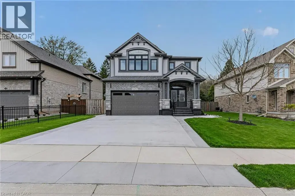 249 Woodway Trail, Simcoe
