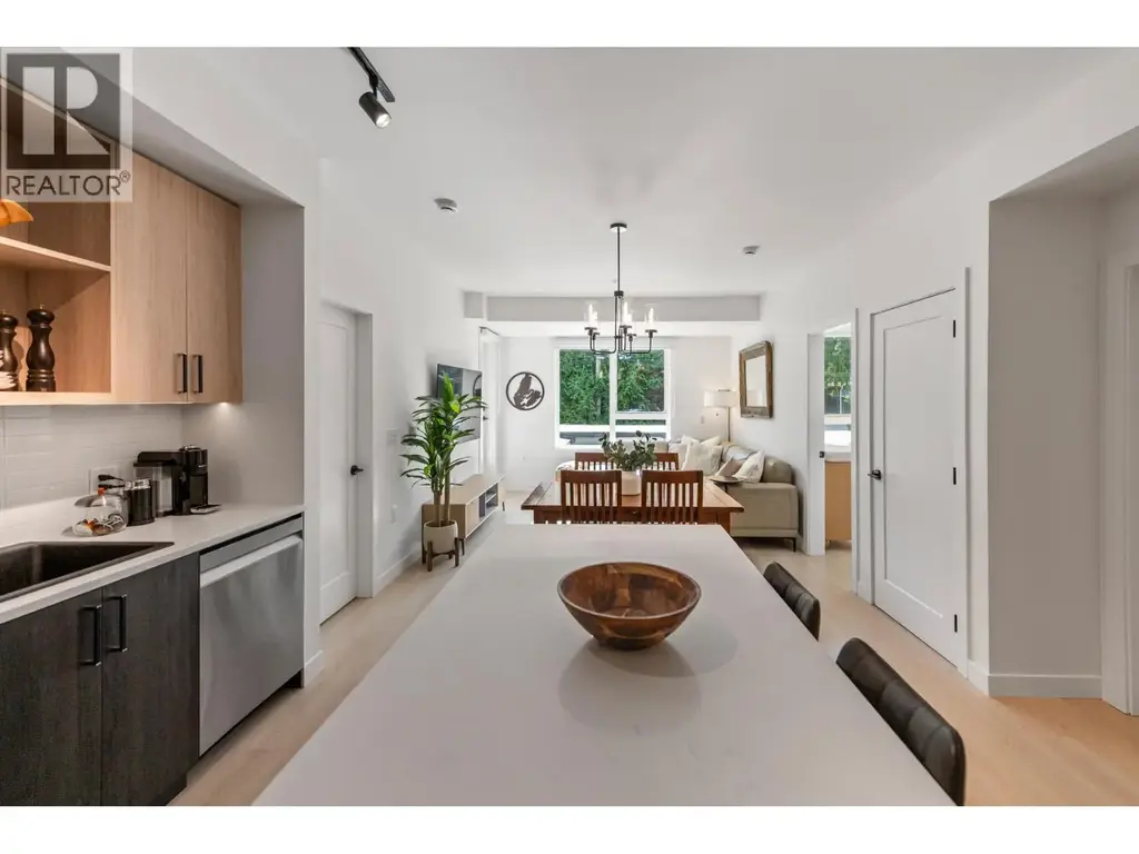 214 2002 St. George Street, Port Moody