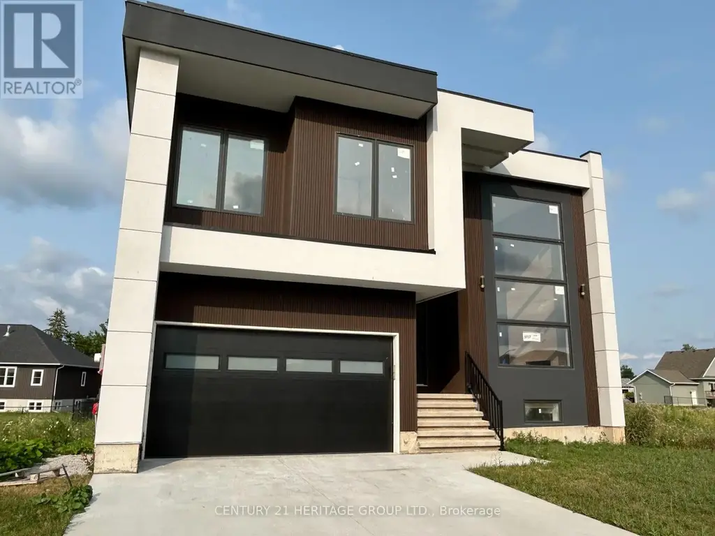 3717 Lakepoint Drive, Severn (West Shore)