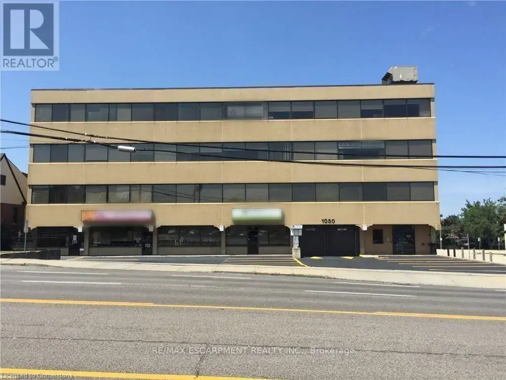 405 - 1030 Upper James Street, Hamilton (Rolston)