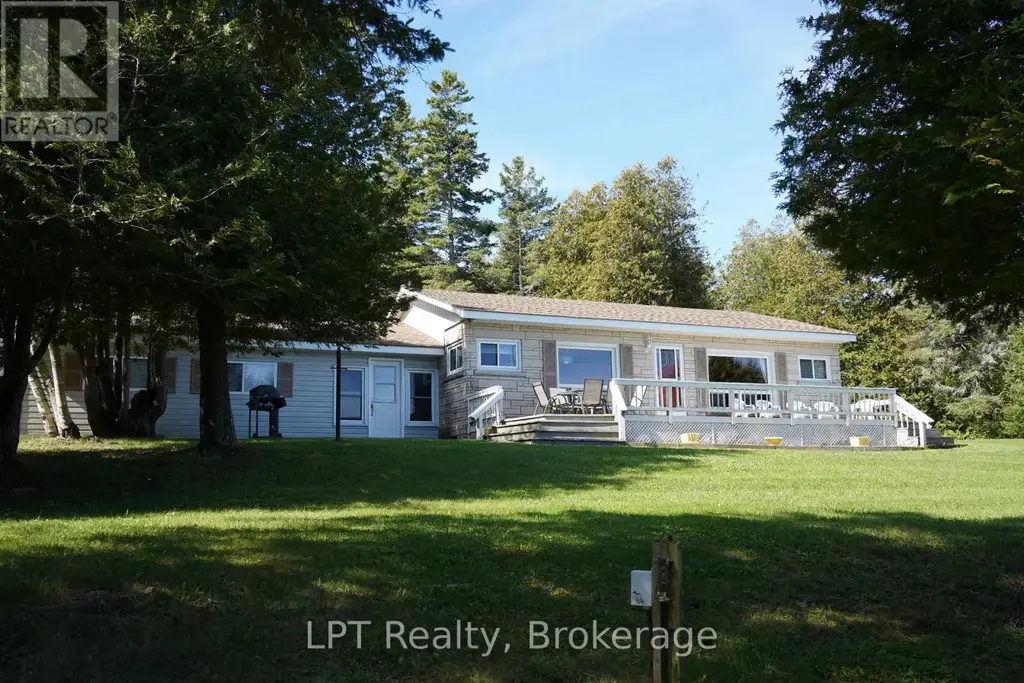 317 Isthmus Bay Road, Northern Bruce Peninsula