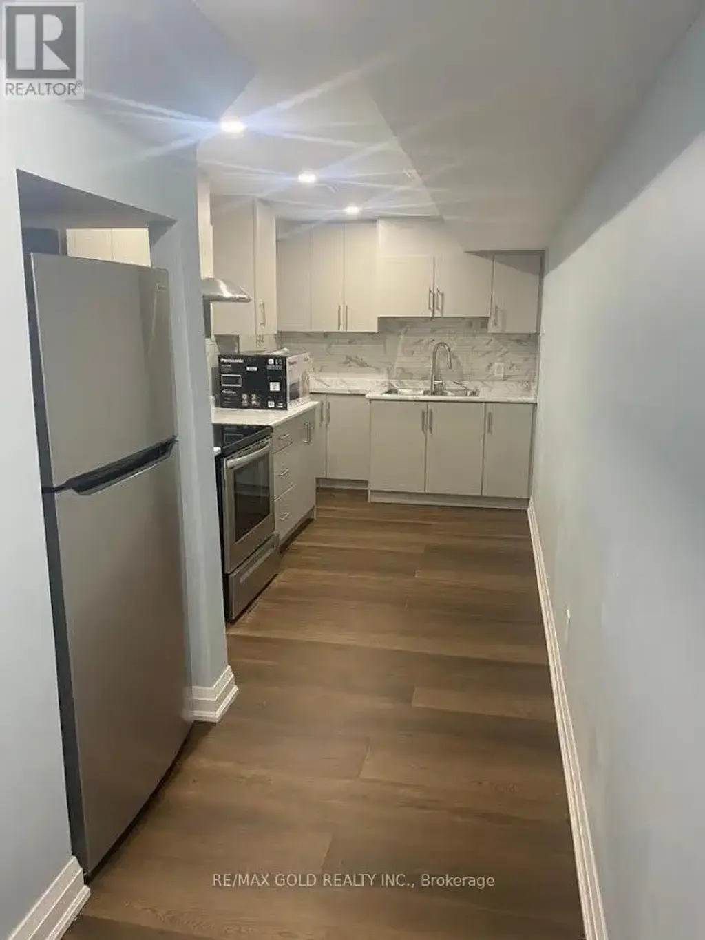 Lower - 172 Golden Springs Drive, Brampton (Northwest Brampton)
