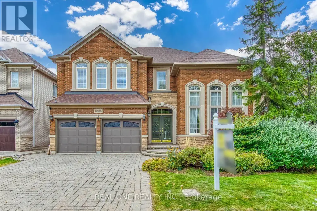 1206 Lindenrock Drive, Oakville (JC Joshua Creek)