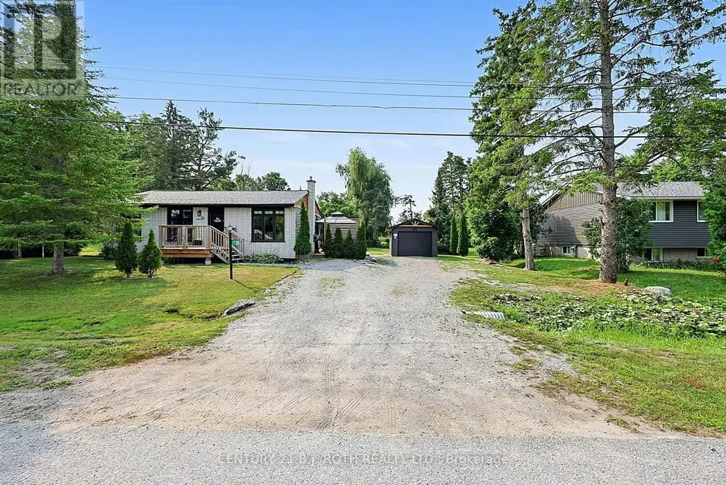 25 Glengrove Avenue, Oro-Medonte (Prices Corners)