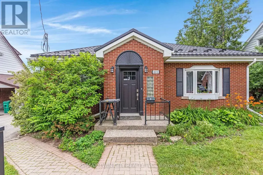 805 Rockway Drive, Kitchener