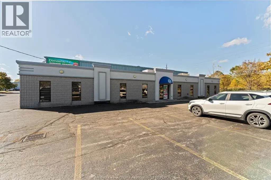 3215 Jefferson Unit# 100, Windsor