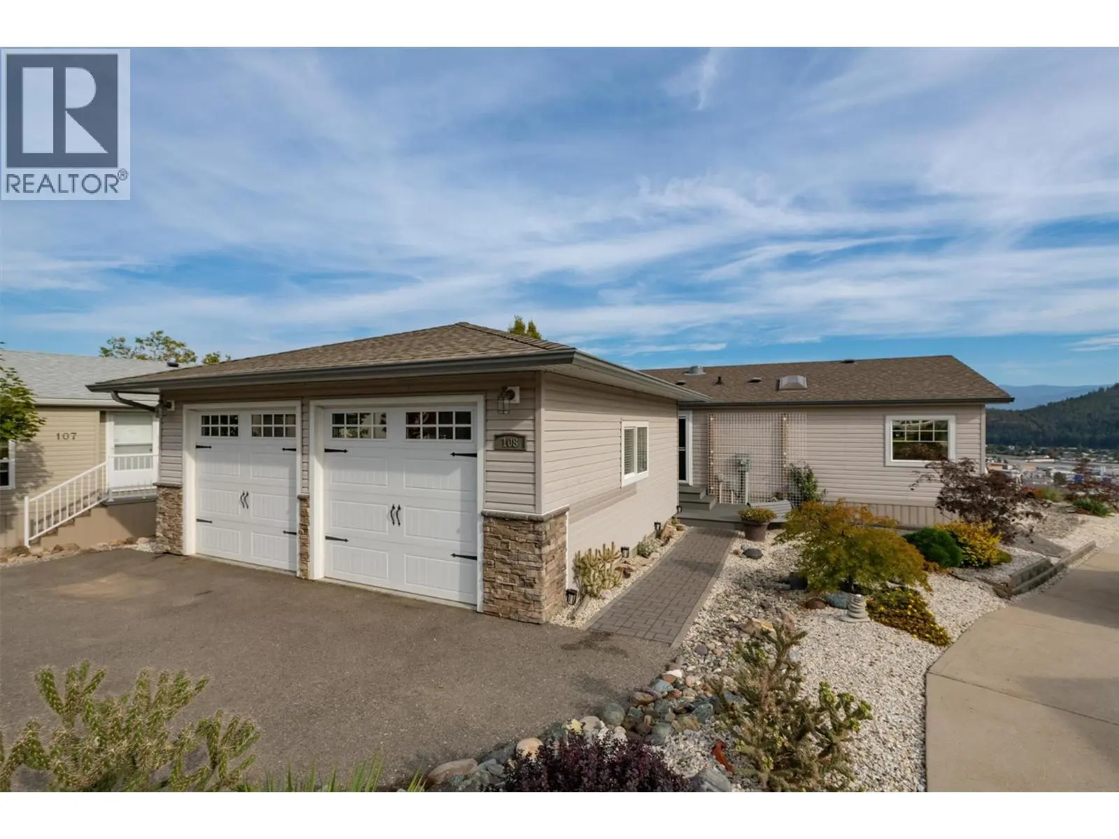 Photo of Listing #10401697
