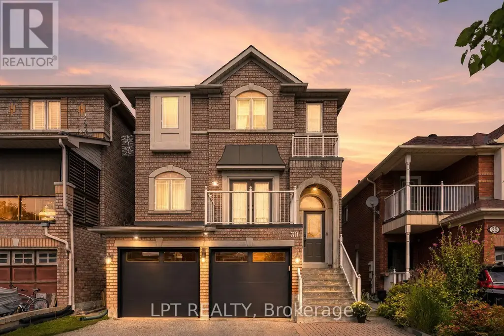 30 Snowy Meadow Avenue, Richmond Hill (Oak Ridges)