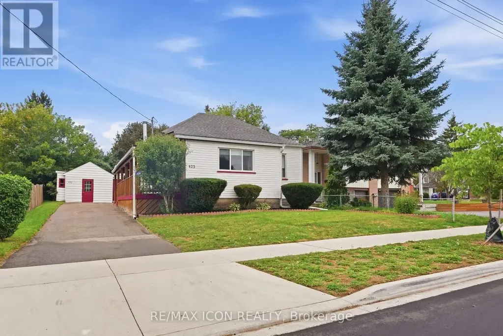 423 Lawrence Avenue, Kitchener