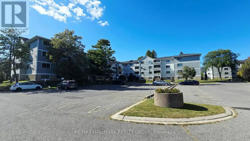 101 - 214 Viewmount Drive, Ottawa