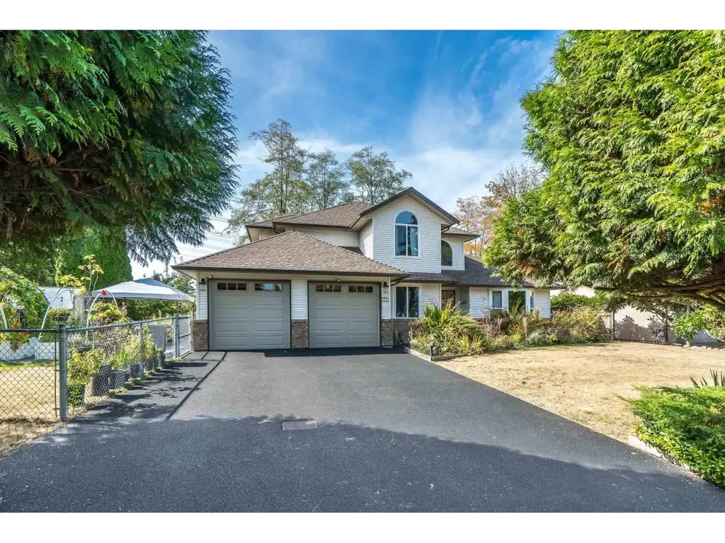 18156 Claytonwood Crescent, Surrey