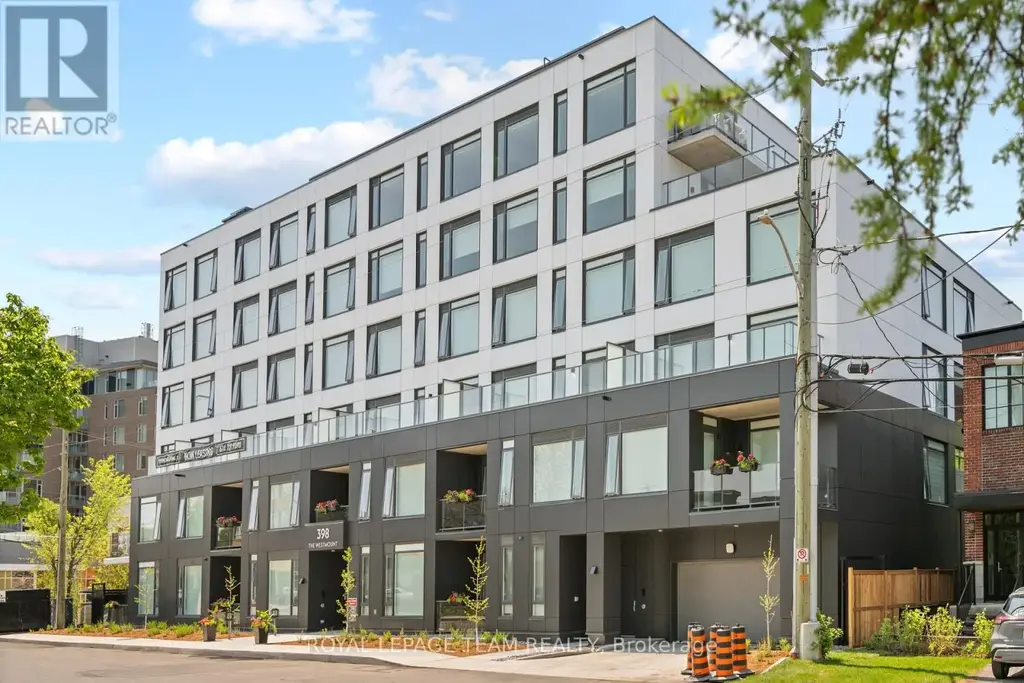 401 - 398 Roosevelt Avenue, Ottawa