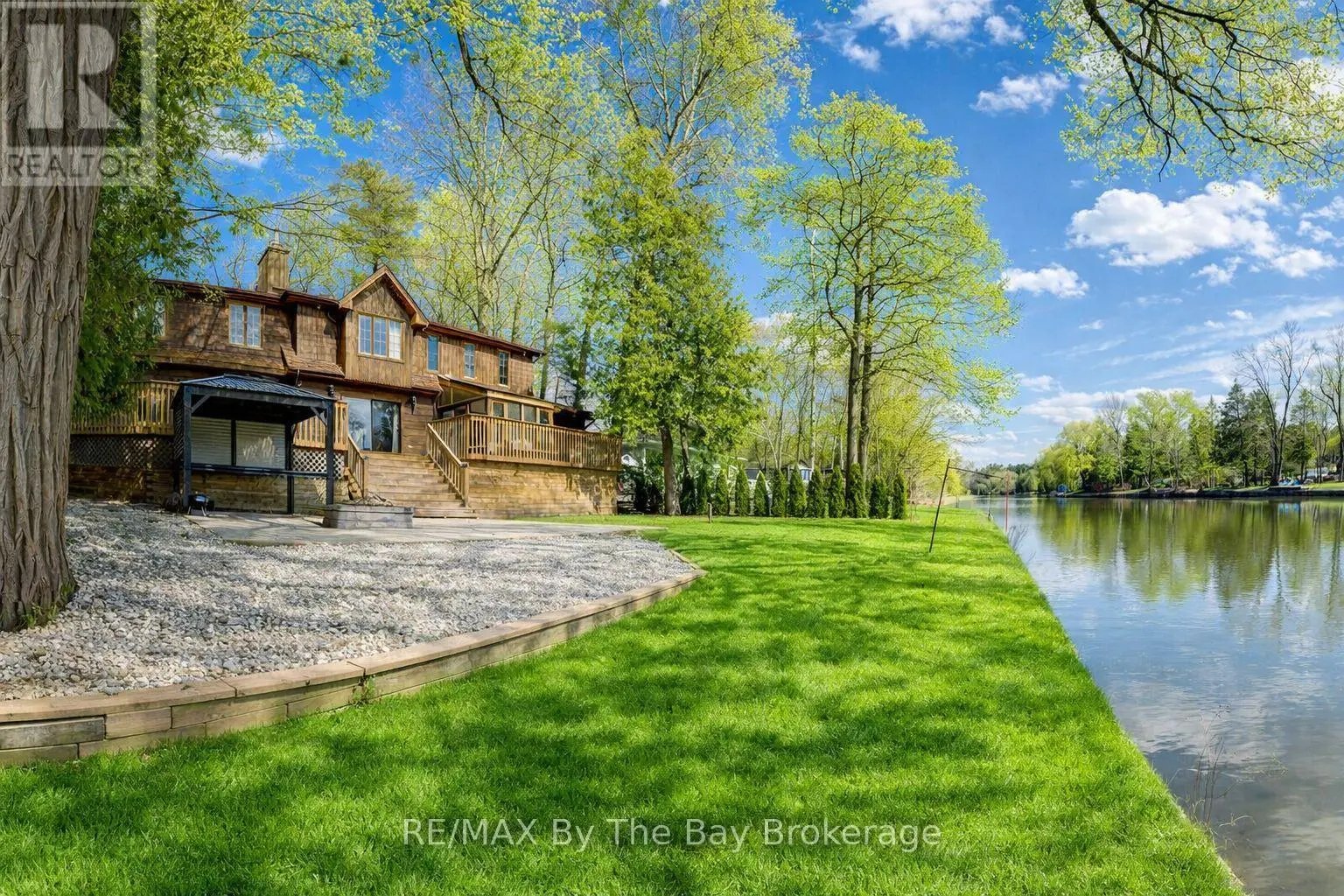 646 Oxbow Park Drive, Wasaga Beach