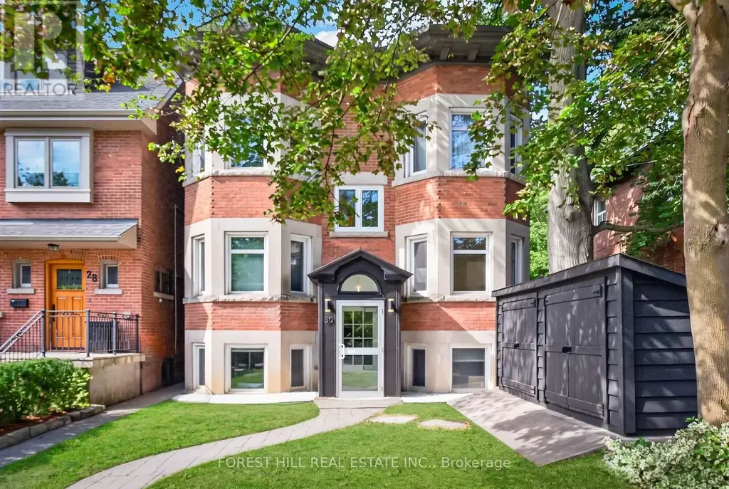 D - 30 Pinewood Avenue, Toronto (Humewood-Cedarvale)