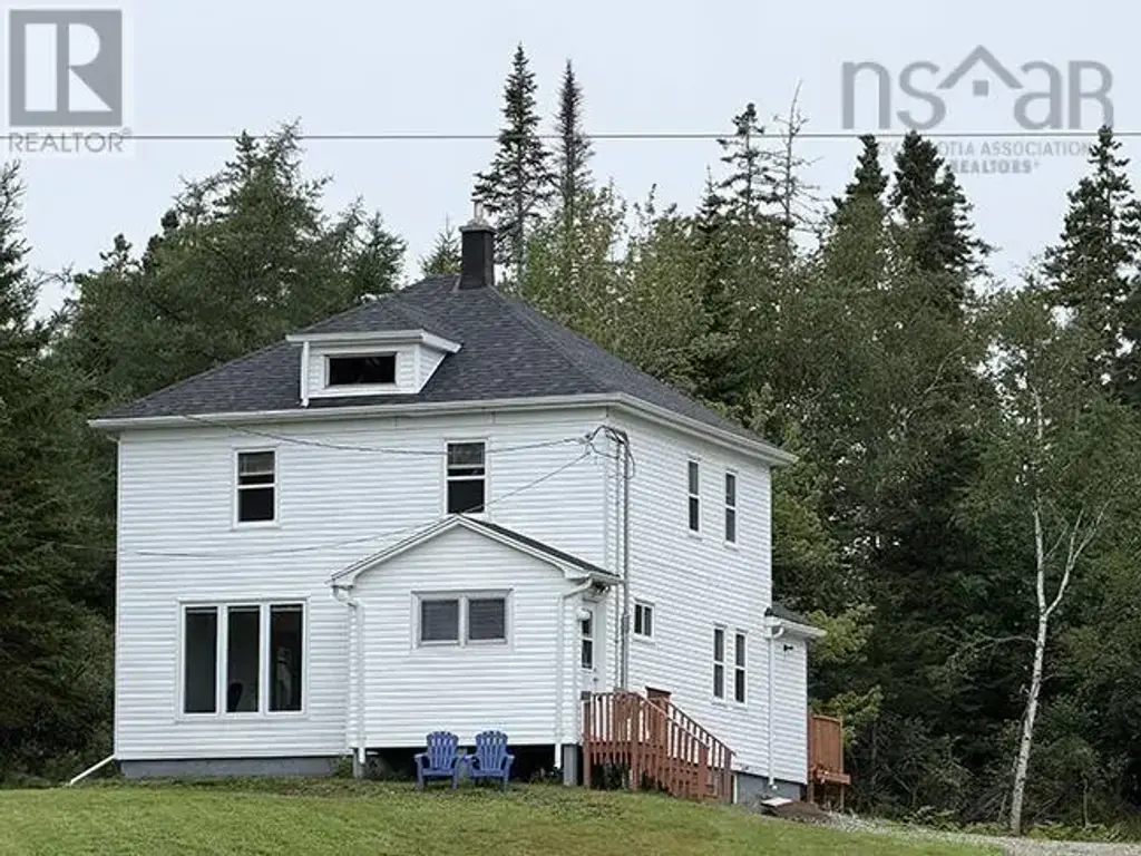 9220 Pepperell Street, St. Peter's