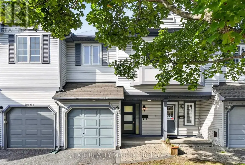 2043 Avenue O, Ottawa