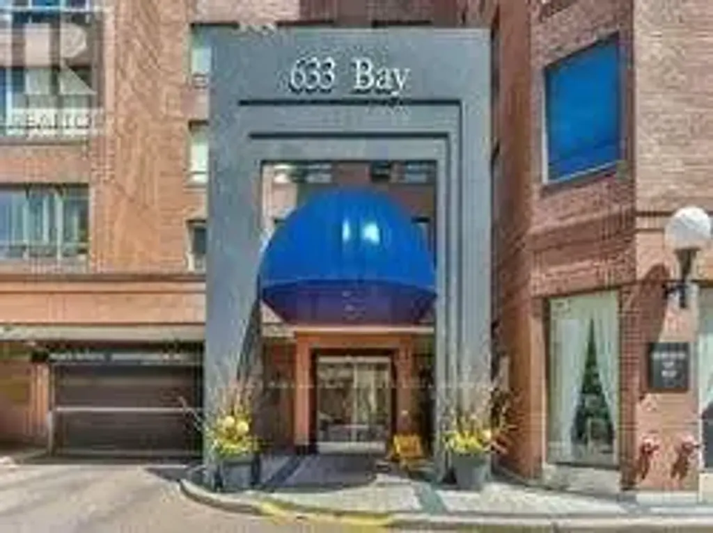 710 - 633 Bay Street, Toronto (Bay Street Corridor)