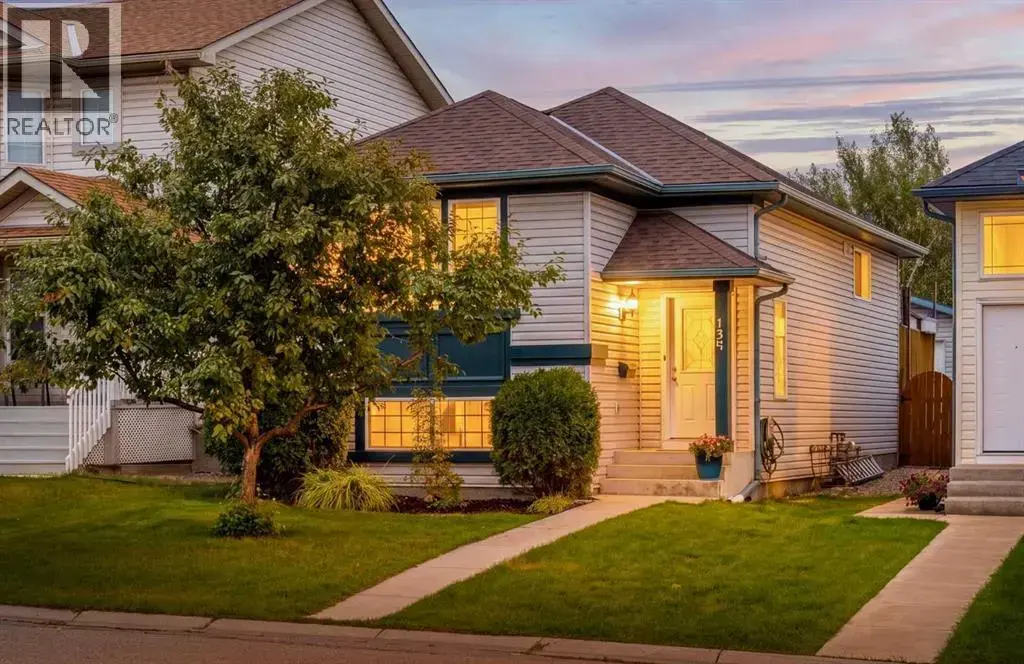 139 Country Hills Way Nw, Calgary