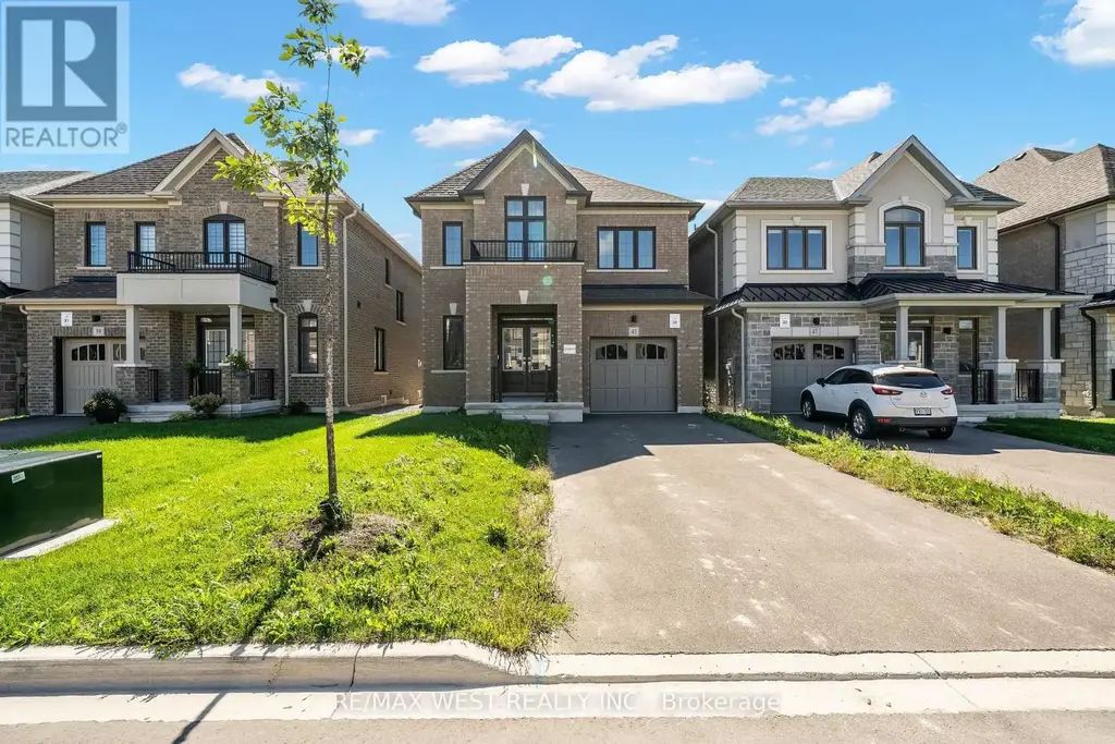 43 Ed Ewert Avenue, Clarington (Newcastle)