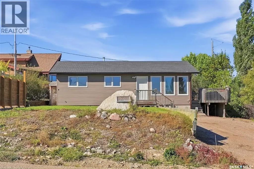 218 Jean Street E, Manitou Beach