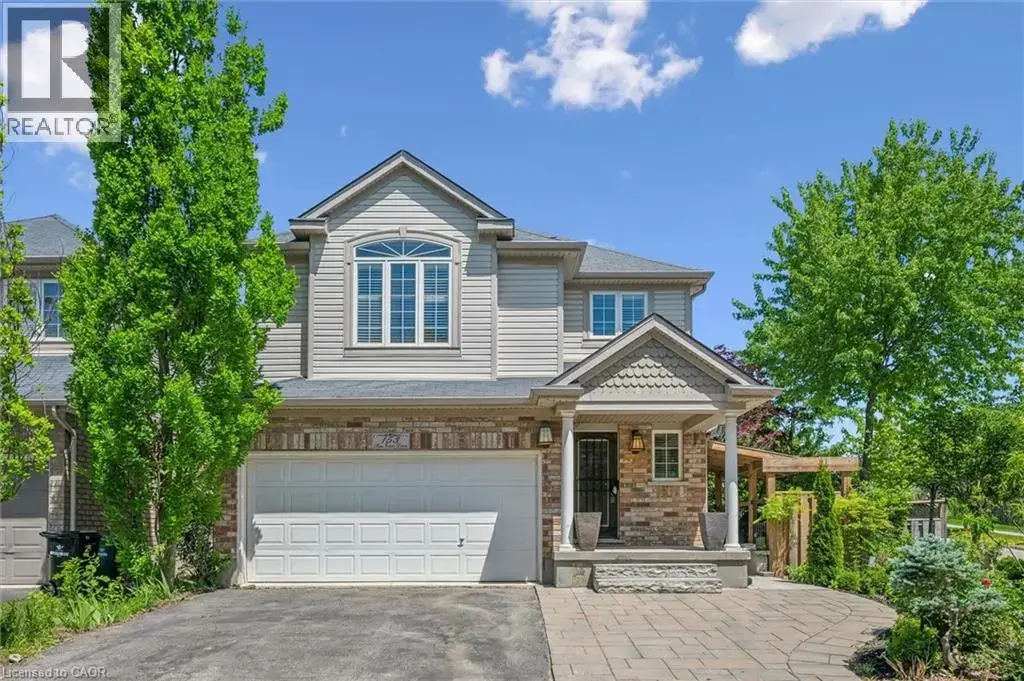 153 Sims Estate Drive Unit# 2, Kitchener