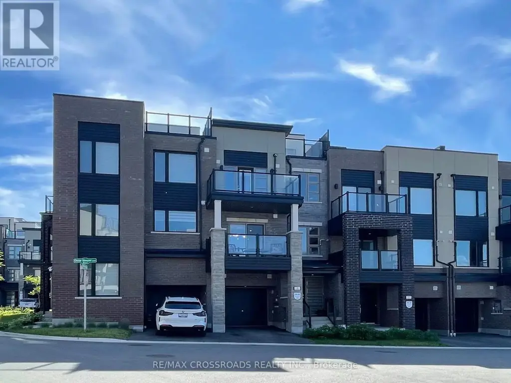 9 Oscar Steeper Lane, Markham (Angus Glen)