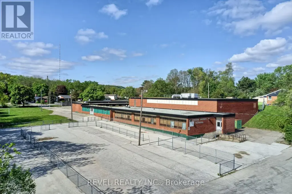 45 Randall Avenue, Hamilton (Stoney Creek)