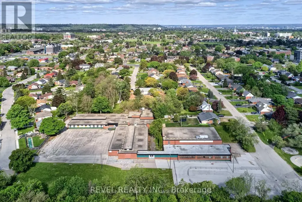 45 Randall Avenue, Hamilton (Stoney Creek)