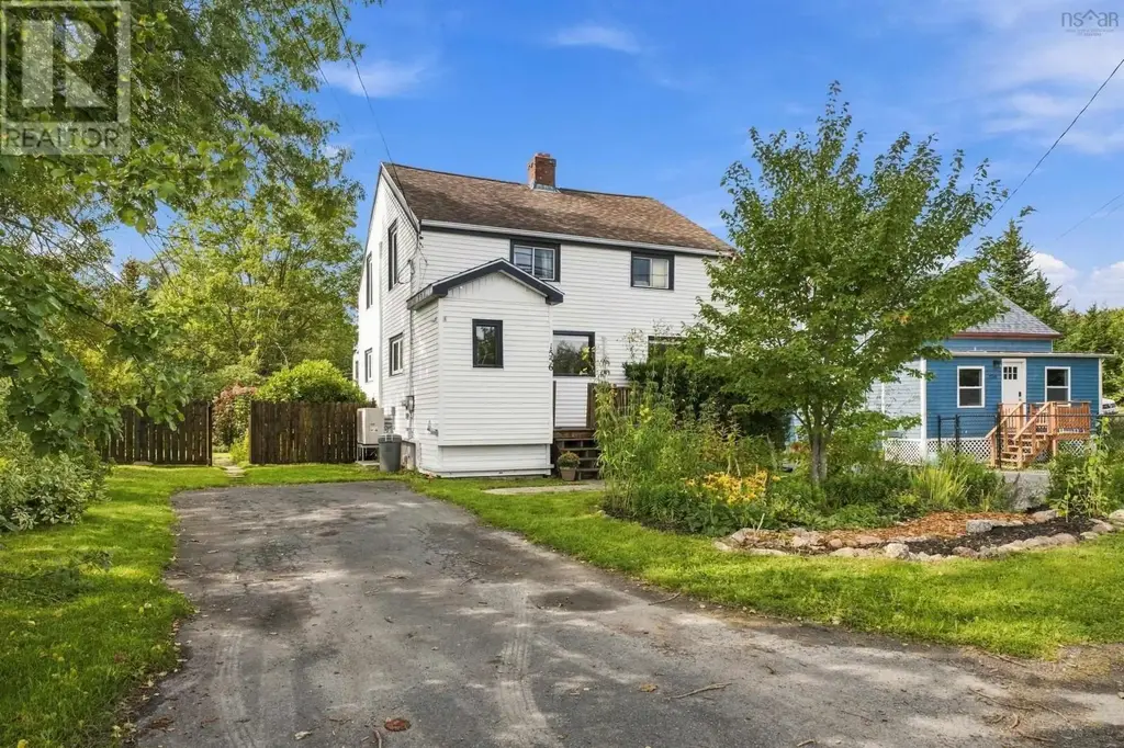 1556 St Margarets Bay Road, Lakeside
