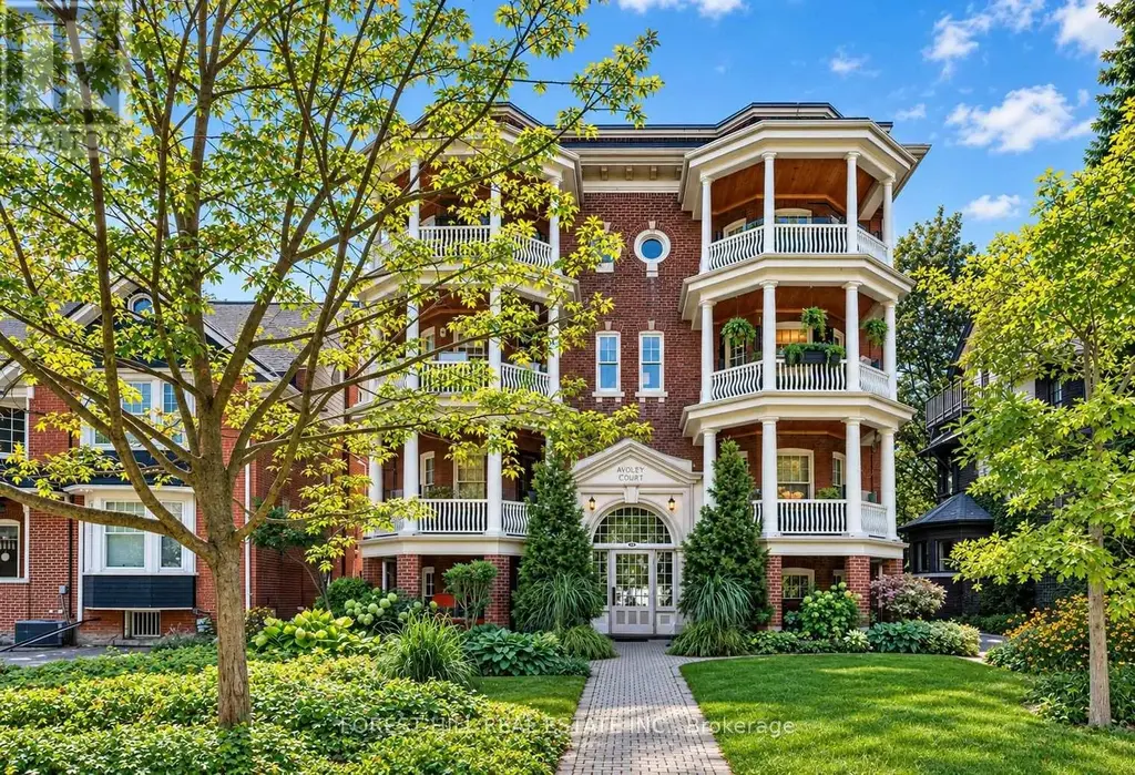 6 - 68 Kendal Avenue, Toronto (Annex)