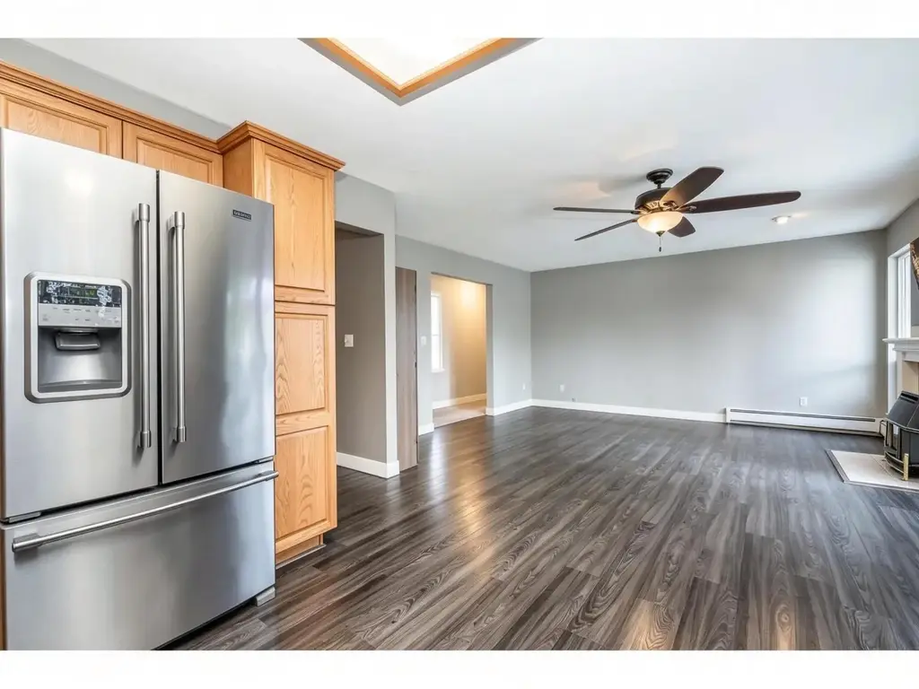 Upper Unit 19967 46 Avenue, Langley