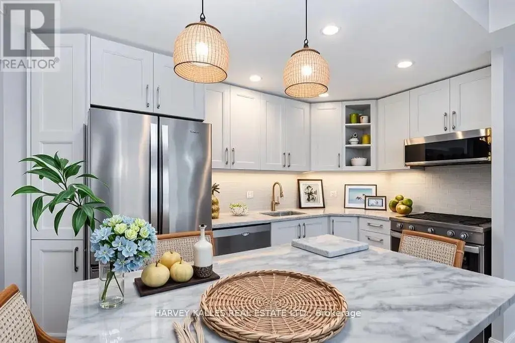 502 - 218 Queens Quay W, Toronto (Waterfront Communities)